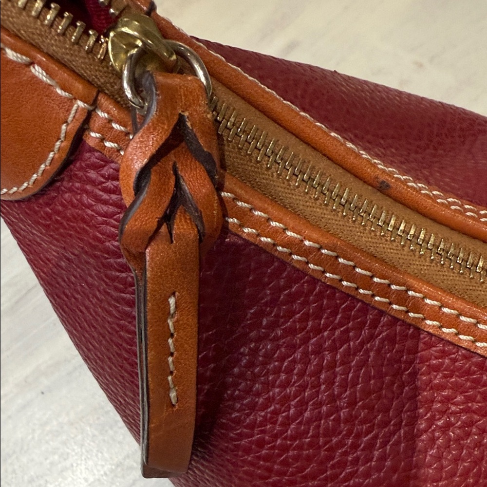 RARE Y2K Vintage Dooney & Bourke Red and Tan Pebbled Leather Hobo. EUC - Picture 13 of 16
